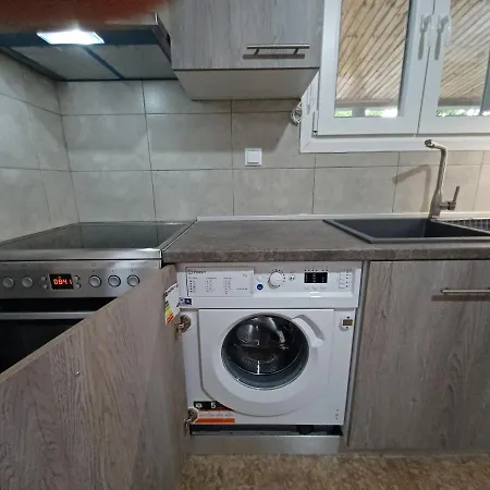 House For Up To 9 People Near Olympia 펜션 카타콜론