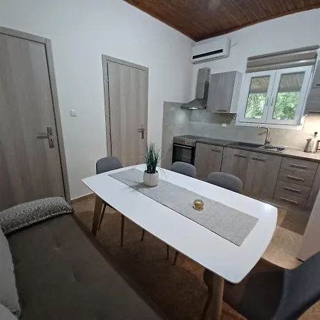 Holiday home House For Up To 9 People Near Olympia *