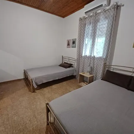 Holiday home House For Up To 9 People Near Olympia *