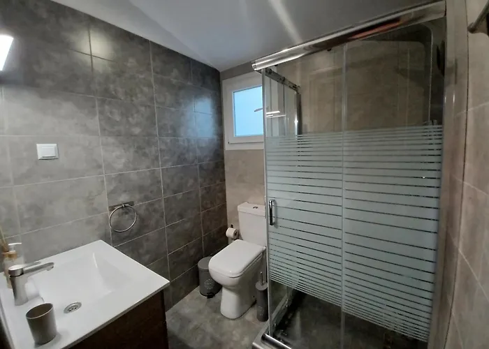 בית נופש House For Up To 9 People Near Olympia קאטאקולון