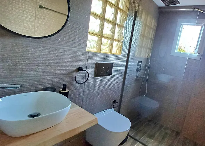 House For Up To 9 People Near Olympia * Katakolo